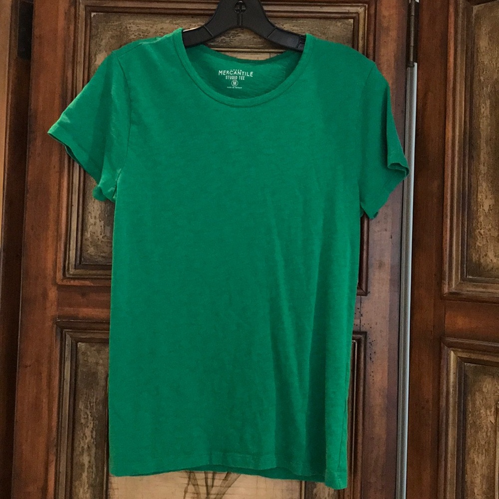 GREEN SHIRT